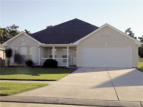 2708 Bark Ave