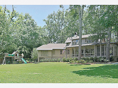 109 CEDAR ST