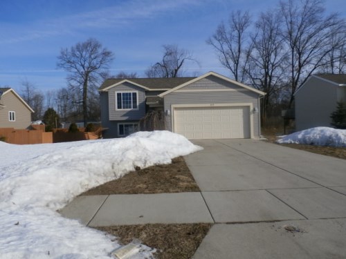535 Clearwood Dr SE