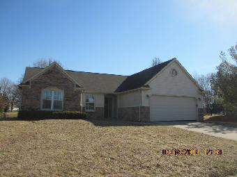 887 Andover Dr