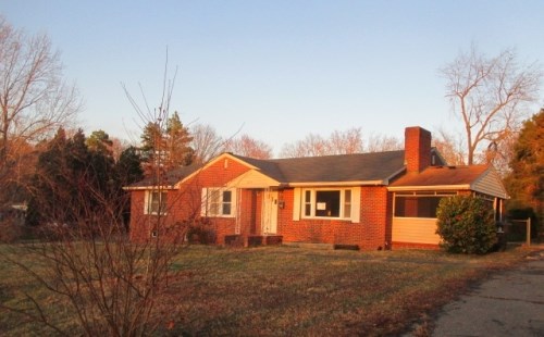 3215 Heitman Dr