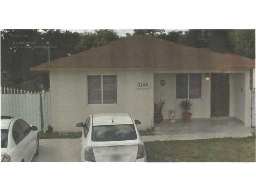 3246 NW 53 ST