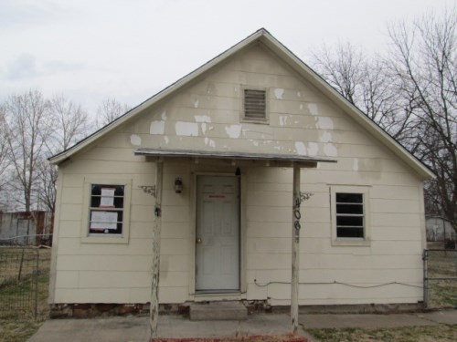 406 N Woodrow Ave
