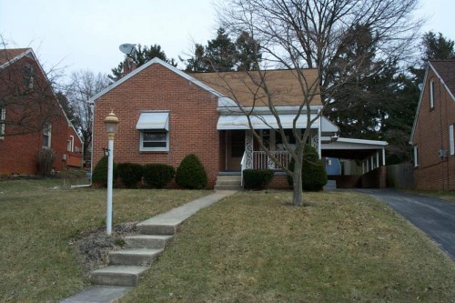 321 N Williams St