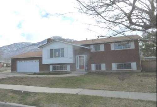 1040 N 275 E