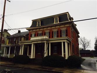 26 W Main St