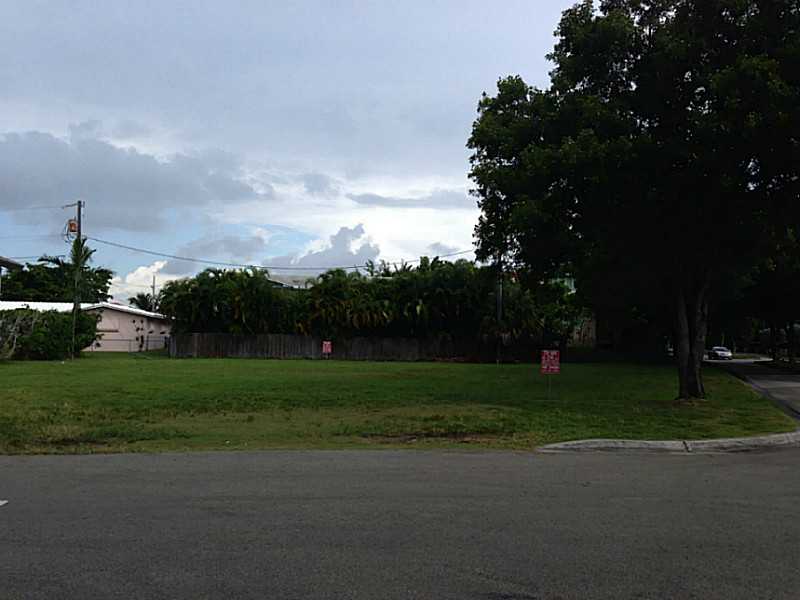 12001 N BAYSHORE DR.