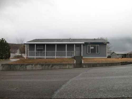 2102 Columbine Lane