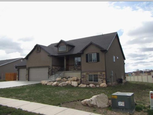181 W Hancock Cir