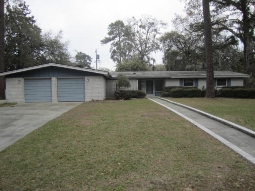 606 Windsor Rd