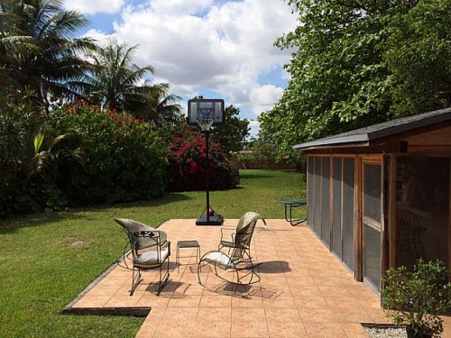 2650 SW 114 AV