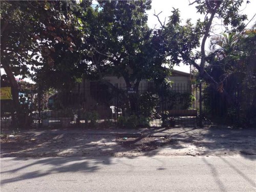 750 NW 80 ST