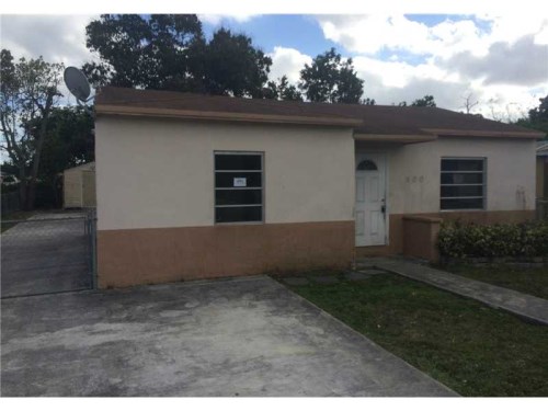 900 NW 124 ST