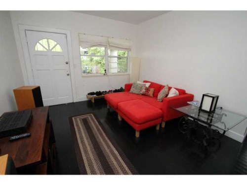 8351 NE 3 AV