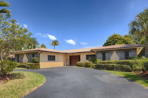 631 OLEANDER DR