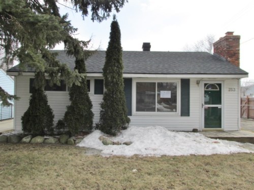 253 Ypsilanti Ave W