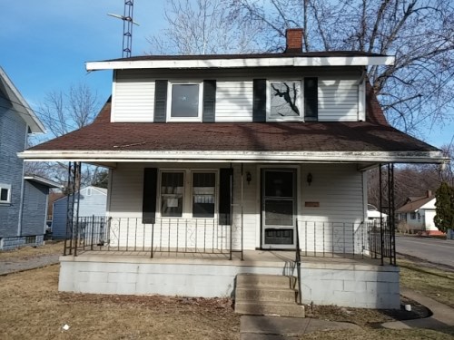 1900 Superior Ave NE