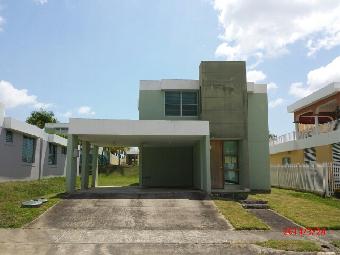 142 Alejandro Lozada St