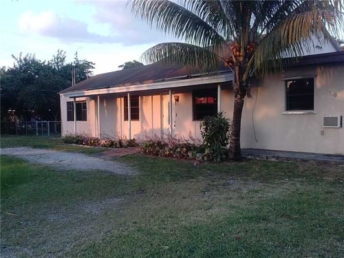 15901 N MIAMI AV