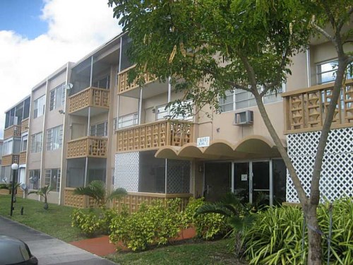16801 NE 14 AV # 102