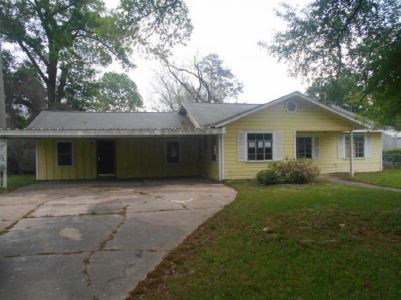 3360 Minglewood Dri