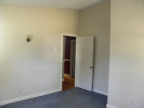 1422 Hobart Drive