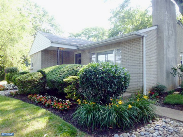 1404 NORTH WALES RD
