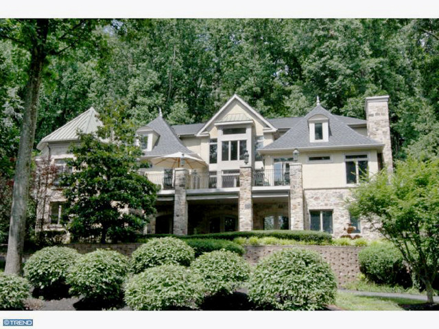 5710 OAK CREST DR