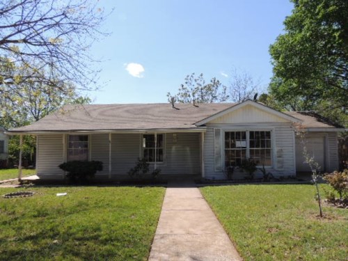 1827 Shepheard Drive