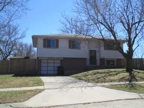 805 Prairie Ct