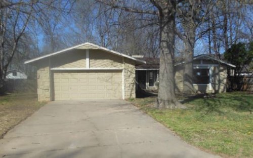 6230 S Troost Ave