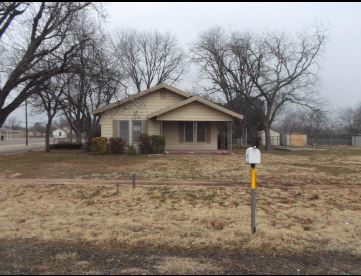 3320 Old Iowa Park