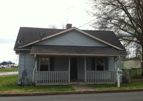 101 Delano Ave