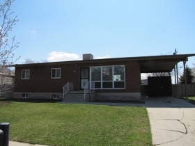 715 Lockwood Dr