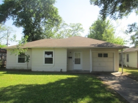 5118 Ditmas Ln