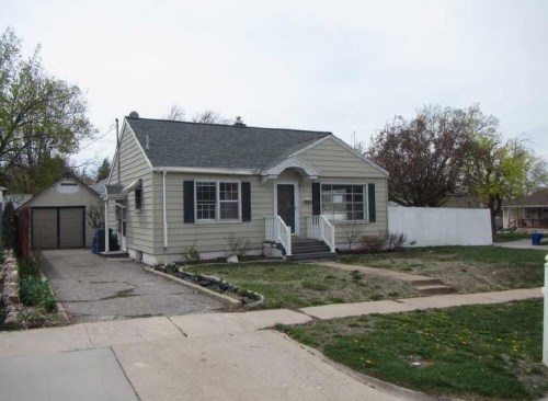 1353 Cahoon St