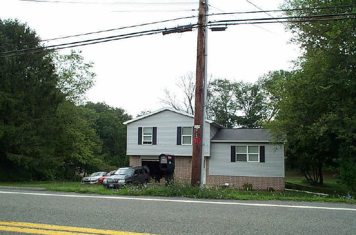 419 BERRYSBURG ROAD