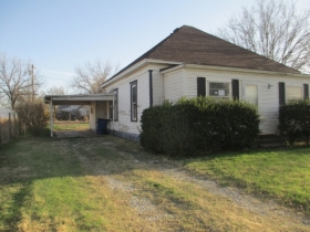 1609 E Perkins Ave
