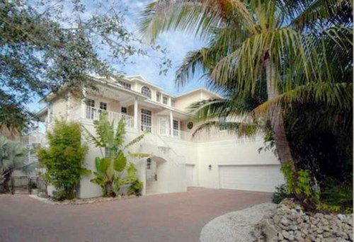 8834 FISHERMENS BAY DR