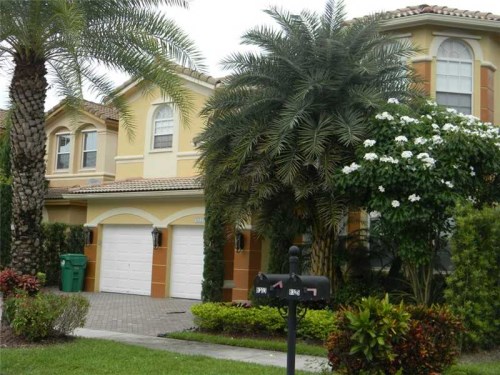 8333 NW 115 CT