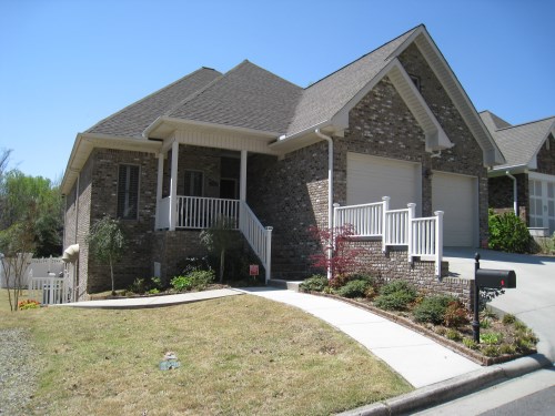 1703 WELLINGTON CIRCLE