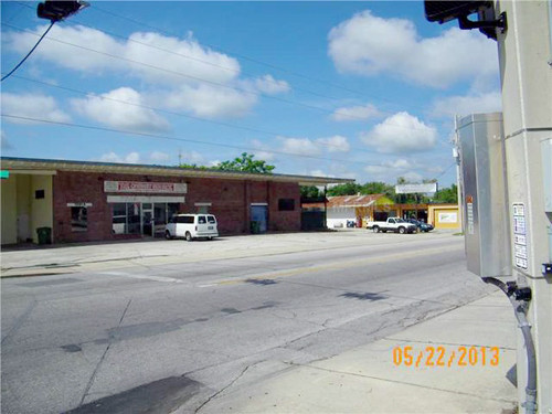 1201 W MAIN ST