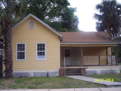 2039 Franklin Street