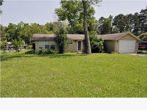 188 HILLSIDE DR