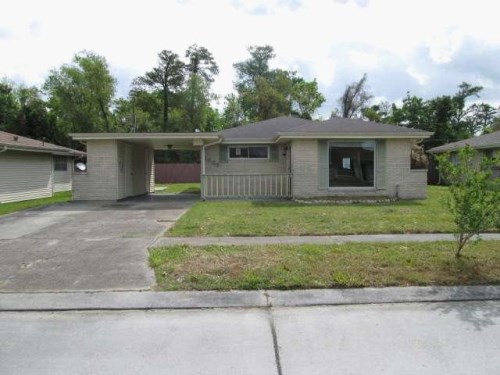 1605 Redwood Dr