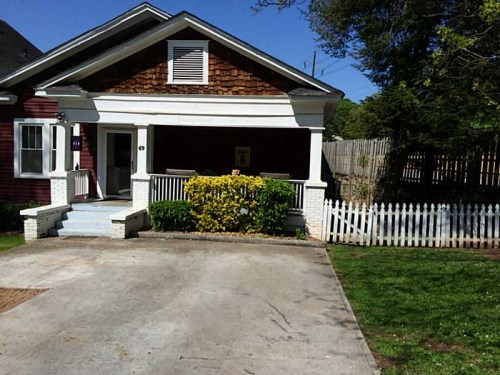 69 E Lake Terrace Se