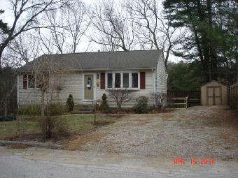 8 Eleanor Dr