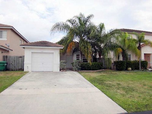 8715 SW 214 ST