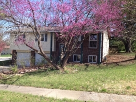 824 Laurel Ln