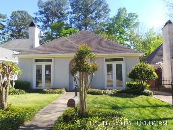 1037 Whitsett Walk